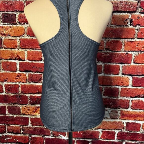 Lululemon tank top size 6 - Picture 3 of 4